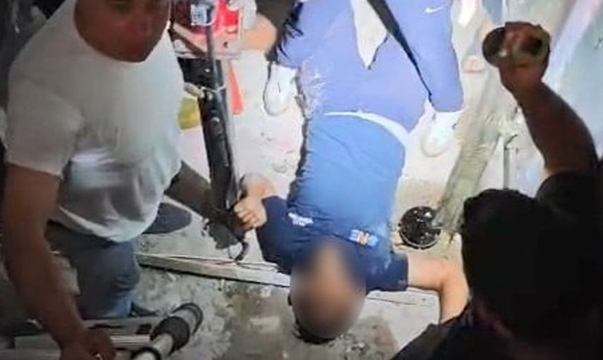 Elazığ'da asansör boşluğuna düşen genç itfaiye tarafından kurtarıldı