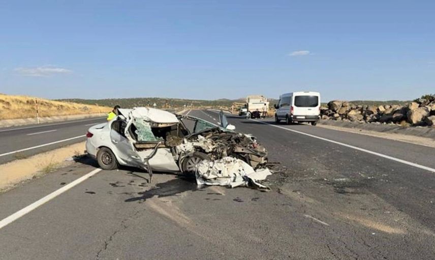 Elazığ’da katliam gibi kaza: Sürücüler feci şekilde hayatına kaybetti