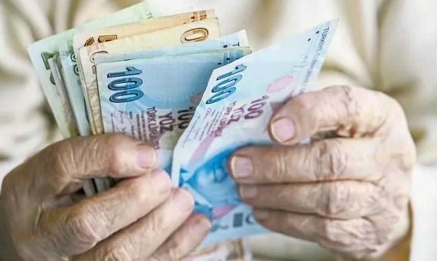Emekli bayram ikramiyesine zam gelecek mi? Binlerce SSK, BAĞ-KUR ve memur emeklisi Kurban Bayramı’nda yatacak ikramiyeyi bekliyor!
