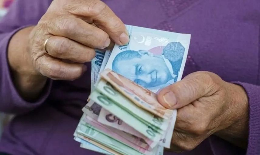 Emekli maaşlarına yeni düzenleme: AK Parti'den beklenen açıklama geldi! İşte tarih…