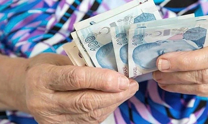 Emekliler kılını bile kıpırdatmadan 15 Bin TL alacak! Cumhurbaşkanı müjdeyi duyurdu
