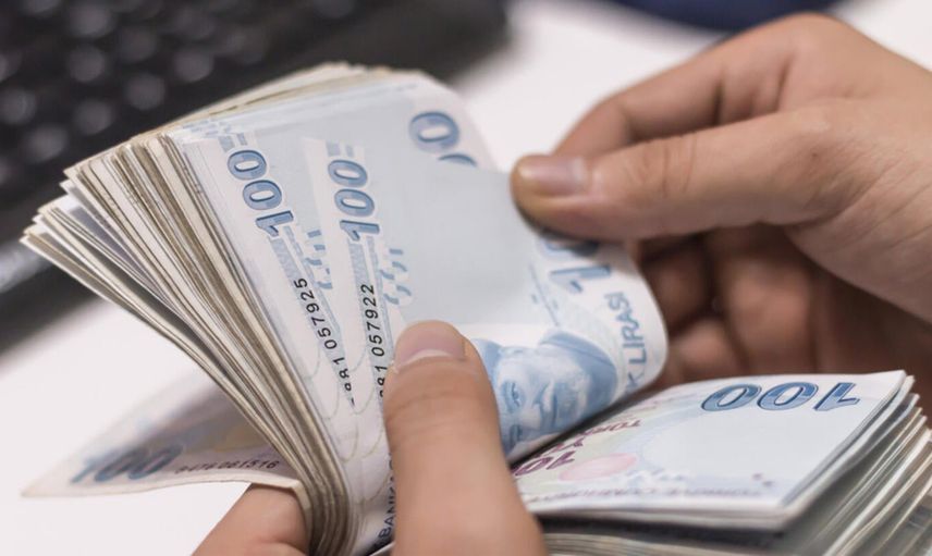 Emeklilere Müjdeli Haber: 4 Bin Lira İkramiye Ödenecek!