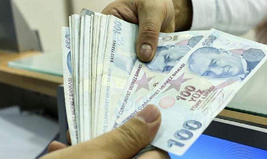 Emeklilere müjdeli haber geldi! Emeklilerin hesaplarına 5.200 TL yatıyor. Ödemeler yatırılmaya başladı