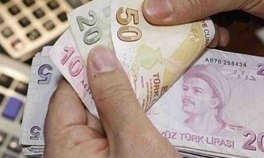 Emeklilerin beklediği haber gece yarısı geldi! Emekli maaşı en az 5.649 TL olacak