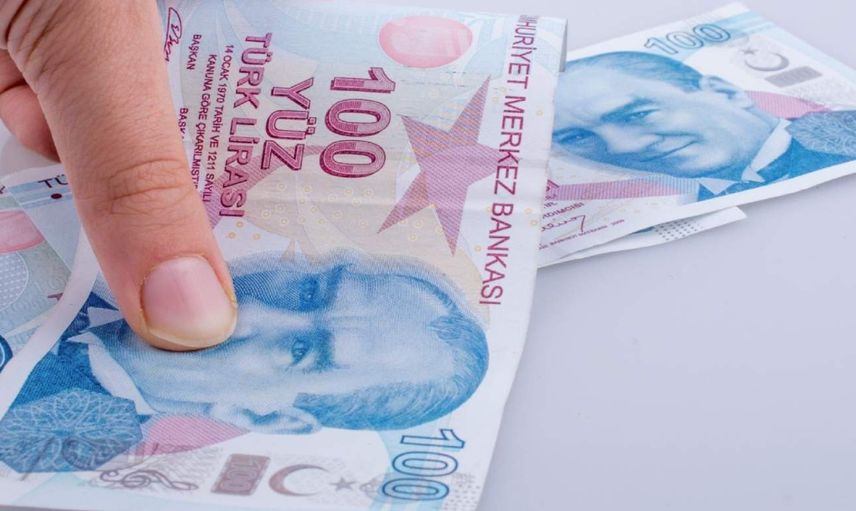 Emeklilerin birçoğu bu detayı bilmiyor: İlk maaş için kritik banka detayı