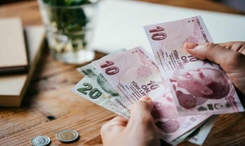 Emeklilikte yaş sorunu ortadan kalktı! 1800 prim gününü dolduran herkes emekli olabilecek! Emeklilikte yaşa takılanlar için harekete geçildi