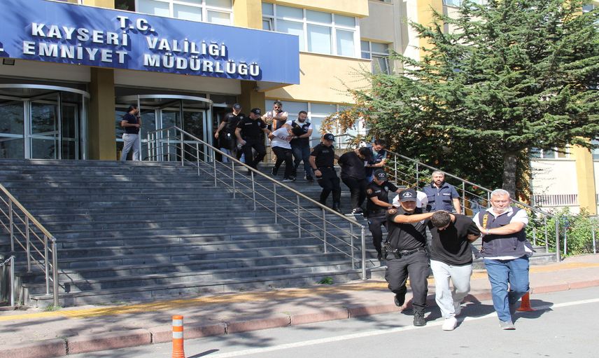 Emniyetten Eş Zamanlı Operasyon! "Siberağ-6" kapsamında 36 Şüpheli Adliyeye Sevk Edildi