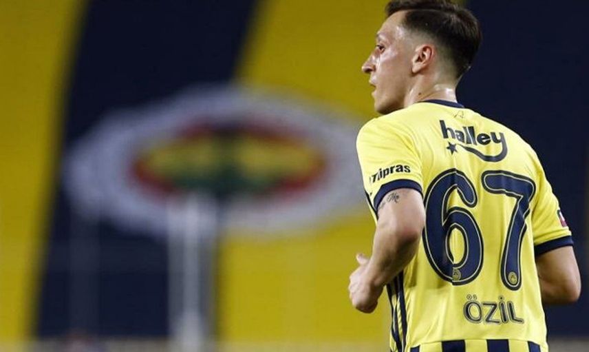 Emre Belözoğlu'ndan Mesut Özil Hamlesi!