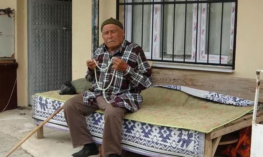 En büyük hayali ölmeden önce boşanmak: Eşi evden kaçtı