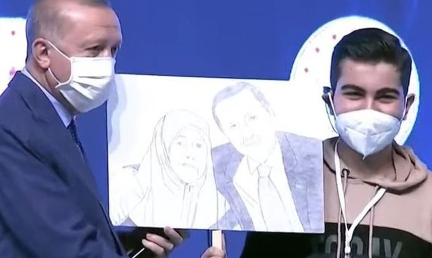 Engelli Gencin Hediyesi Cumhurbaşkanı Erdoğan'ı Duygulandırdı!