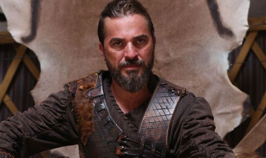 Engin Altan Düzyatan'dan Kötü Haber Geldi! Ünlü Oyuncu Koronavirüsle Mücadele Ediyor