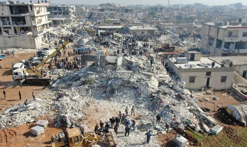 Enkaz altından doğan yeni umut: 7 aylık bebek 140 saat sonra kurtarıldı
