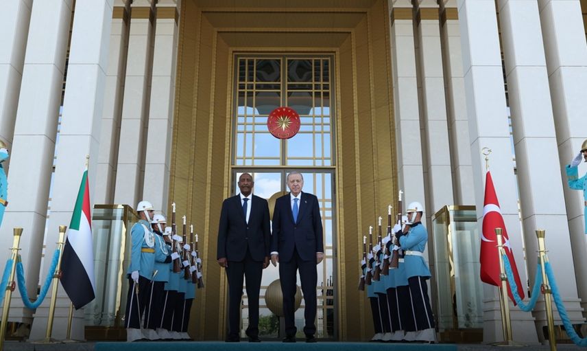 Cumhurbaşkanı Erdoğan, Sudan Egemenlik Konseyi Başkanı Abdulfettah el- Burhan ile görüştü