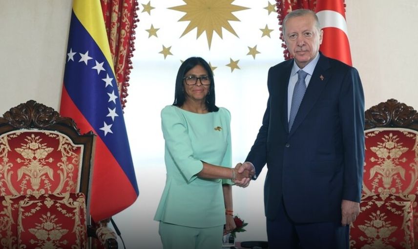 Erdoğan, Venezuela Geçici Devlet Başkanı Rodriguez’i Dolmabahçe’de  Resmi Törenle Karşıladı