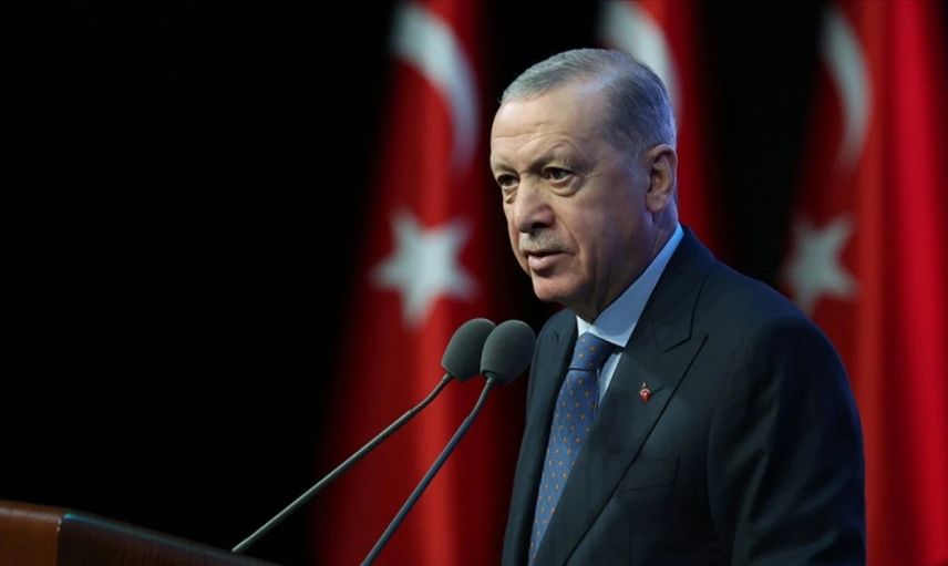 Erdoğan’dan Özgür Özel’e gönderme: “Yüreğin yetiyorsa şimdi de su bidonuyla çıksana!”