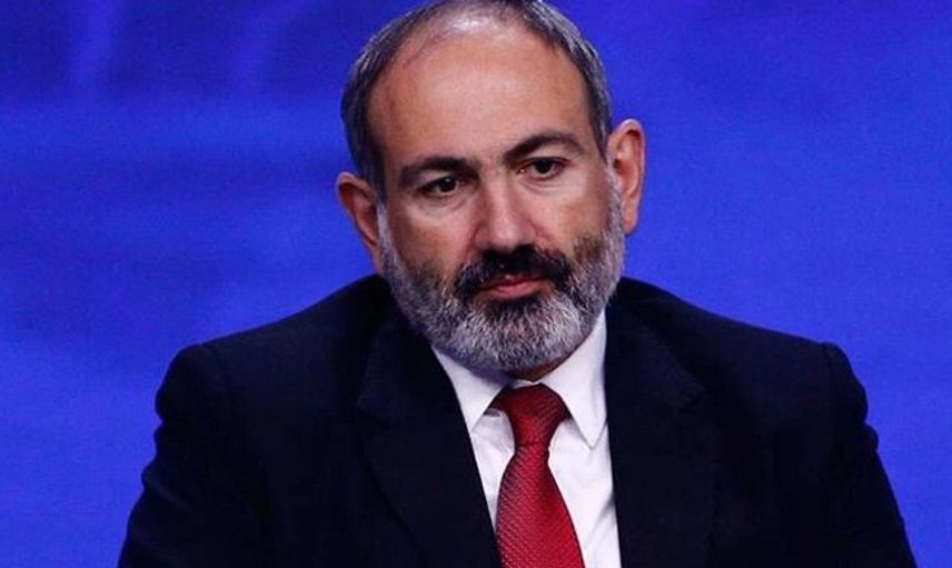 Ermenistan Başbakanı Paşinyan'a Asker Yakını Tepki Gösterdi