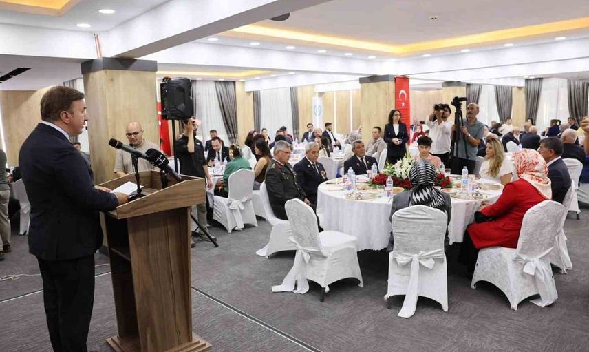 Erzincan'da şehit aileleri ve gaziler için yemek programı düzenlendi