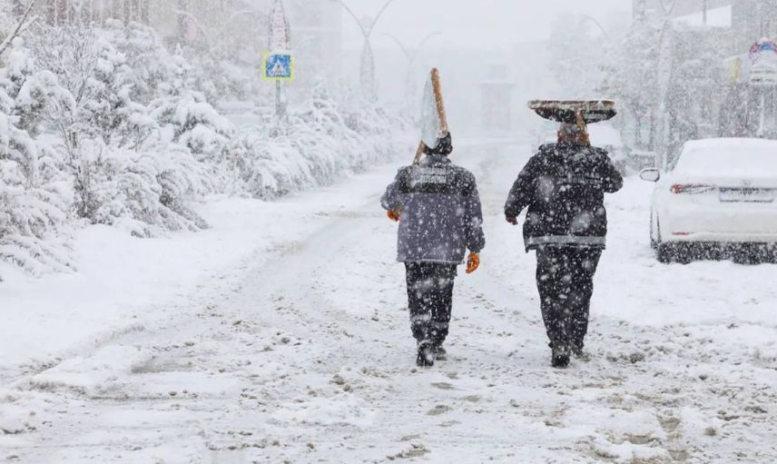Erzurum’da eğitime hava engeli: Çok sayıda ilçede okullar tatil edildi