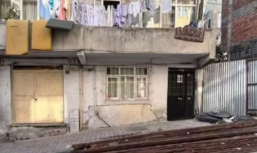 Esenler’de korkutan olay; 5 katlı bina yerinden oynadı!