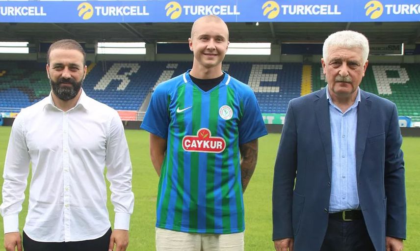 Eski Fenerbahçeli Holmen'in Kardeşi Rizespor'da!