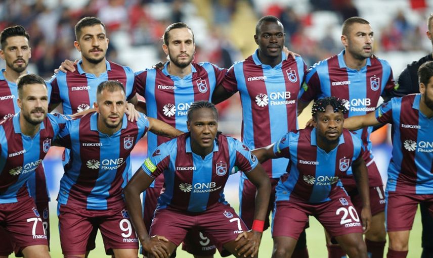 Eski Trabzonsporlu Hugo Rodallega'nın Takım Otobüsüne Bombalı Saldırı!