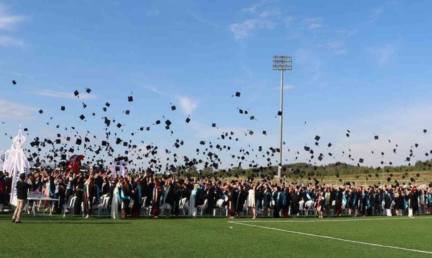 Eskişehir Osmangazi Üniversitesi'nin Mezuniyet Töreni Kutlandı