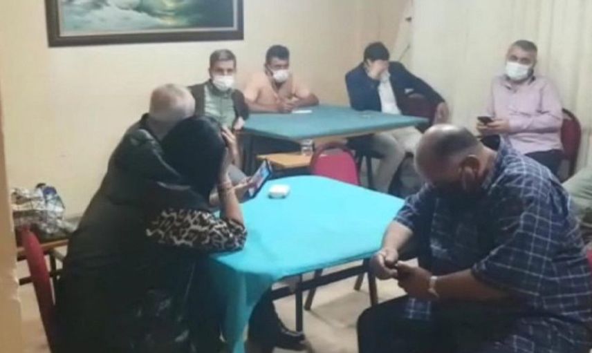 Eskişehir'de Kumar Baskınında Pencereden Atladı
