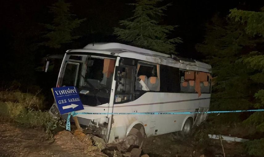 Eskişehir'de polisleri taşıyan minibüs uçuruma yuvarlandı: Çok sayıda polis yaralandı