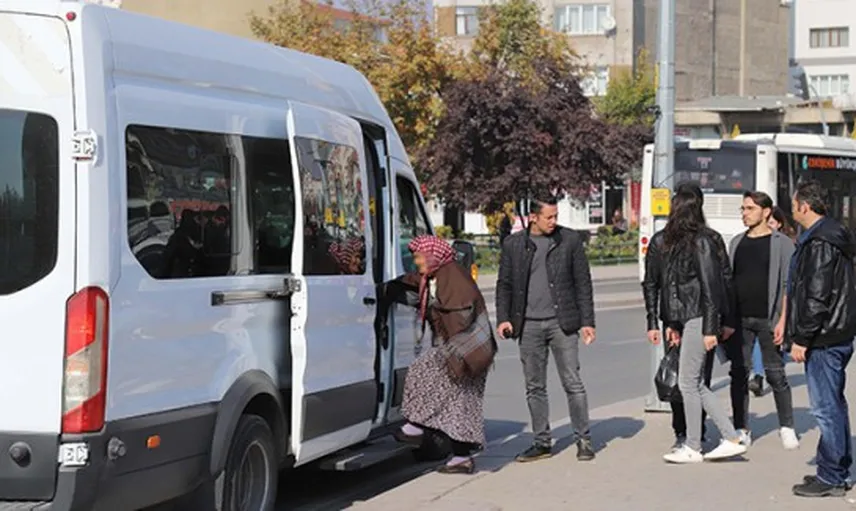 Eskişehir'de Yapılan Denetimlerde Dilencinin Üzerinden 6 bin 845 Lira Çıktı