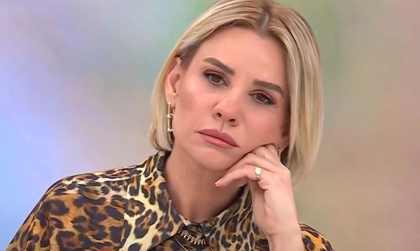Esra Erol tüm aileyi bir araya getirdi: 30 yıllık hasret canlı yayında bitti