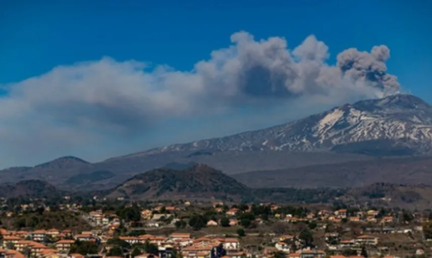 Etna Yanardağı Aktif Duruma Geçti