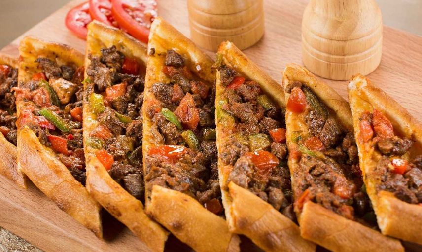 Evde kıymalı pide yapmak hiç bu kadar kolay olmamıştı! Bu lezzeti tattıktan sonra dışarıda pide yemeyeceksiniz