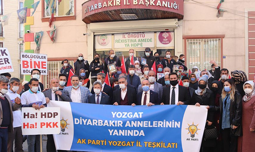Evlat Nöbeti Tutan Ailelere Bir Destek de Yozgat İl Başkanı'ndan Geldi