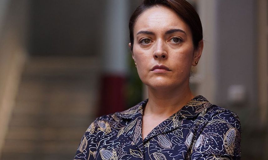 Ezgi Mola Oynadığı Role Kendini Fazla Kaptırdı! Masumlar Apartmanı'nın Safiye'si Ünlü Oyuncuya Musallat Oldu