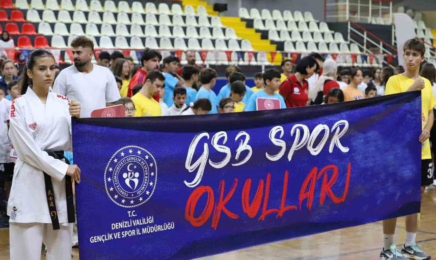 Merkezefendi'de gençler için ücretsiz spor kursları başladı