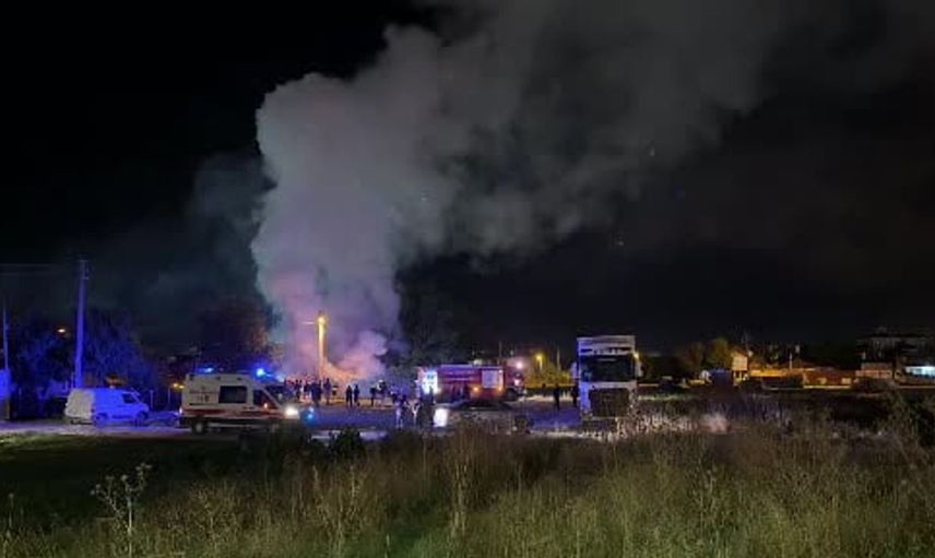 Sobayı yakmaya çalışırken evini ateşe verdi