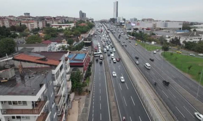 Avcılar’da servis midibüsü kazasında 9 kişi yaralandı