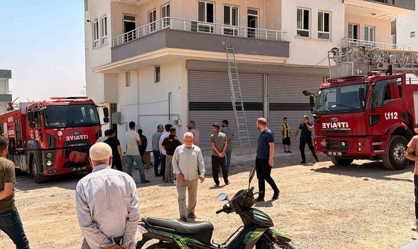 Adıyaman'da inşaat işçilerinin kaldığı evde yangın: 2 kişi dumandan etkilendi