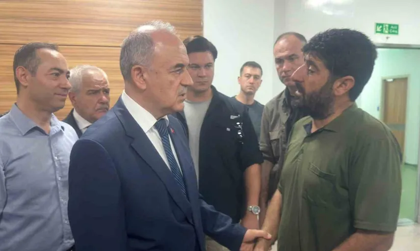 İkizce'de tarım aracının devrilmesiyle meydana gelen kazada 11 yaralı, 2 ölü