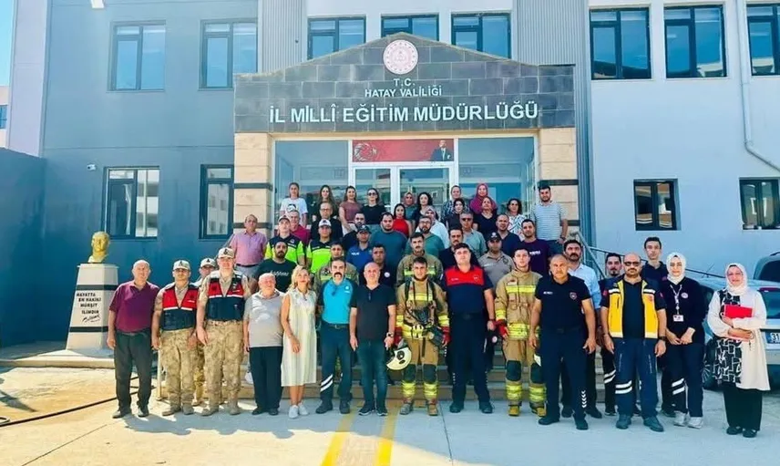 Hatay'da yangın güvenliği eğitimi ve tatbikatı gerçekleştirildi