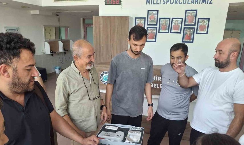 Kentpark’ta havuz suyu güvenliği üzerine önemli eğitim gerçekleştirildi