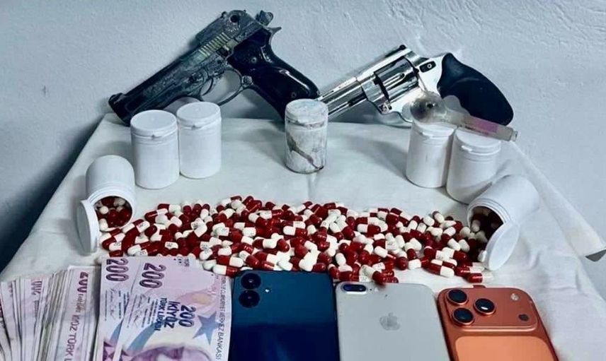 Kırşehir'de uyuşturucu operasyonunda 3 kişi tutuklandı