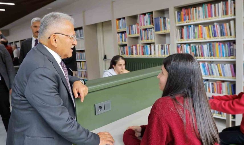İncesu'da açılan kütüphane, tarih ve kültürle buluşuyor
