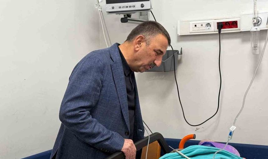 Zonguldak valisi hastanede yaralı Akçaharman'ı ziyaret etti