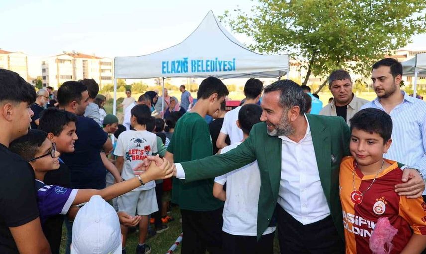 Elazığ belediye başkanı şerifoğulları çocuklarla buluştu