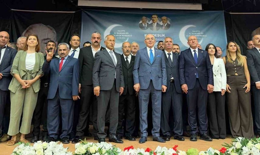 Yalova'da MHP kongresi coşkusu: Yönetim değiştirmeden güven tazelendi