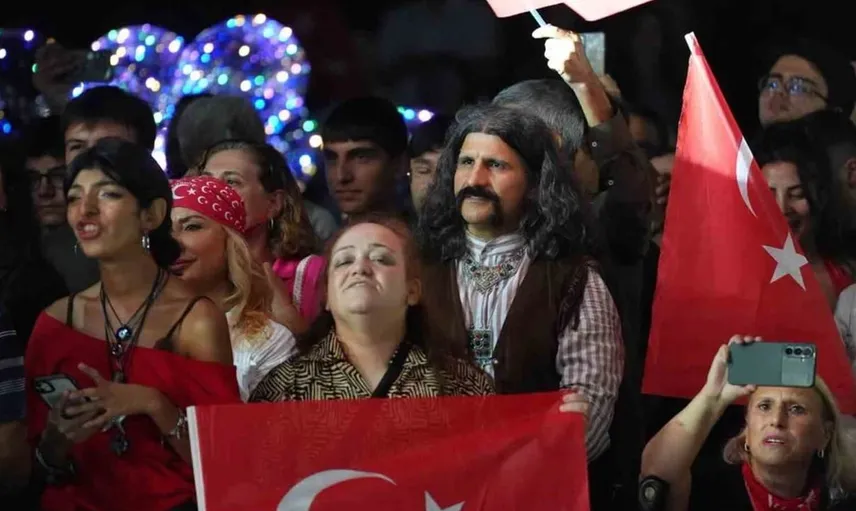 Ataşehir’de 30 Ağustos Zafer Bayramı coşkuyla kutlandı