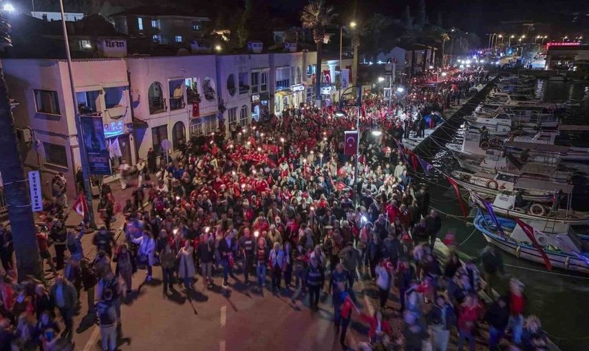 Ayvalık'ta zafer bayramı coşkusu: Geleneksel kutlamalar ve etkinlikler