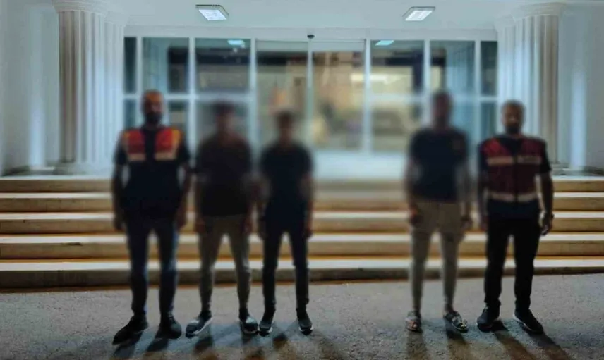 Şanlıurfa'da göçmen kaçakçılığına karşı operasyon: 9 tutuklama