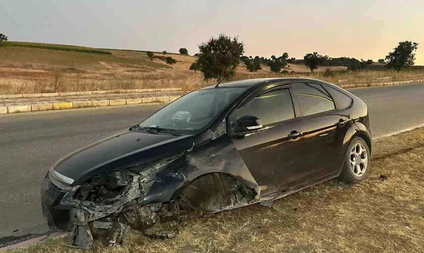 Uşak’ta direksiyon hakimiyeti kaybı kazası: 2 kişi yaralandı